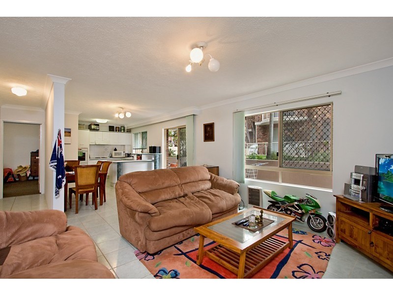 19/15-17 South Street, Kirra QLD 4225