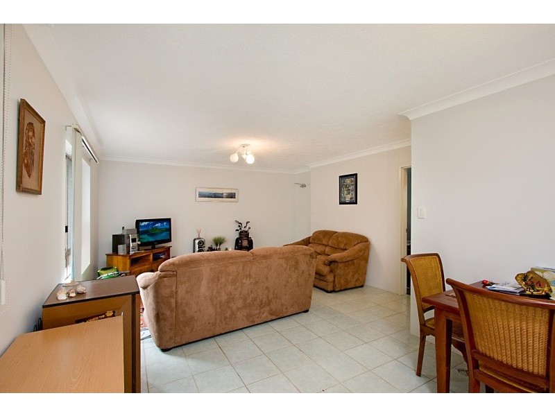 19/15-17 South Street, Kirra QLD 4225
