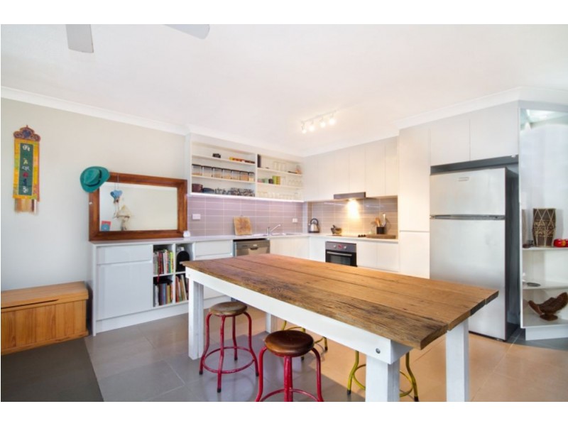 6/18 Lanham Street, Coolangatta QLD 4225