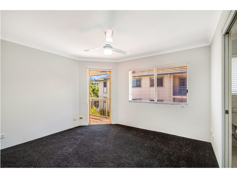 5/137 Golden Four Drive, Bilinga QLD 4225