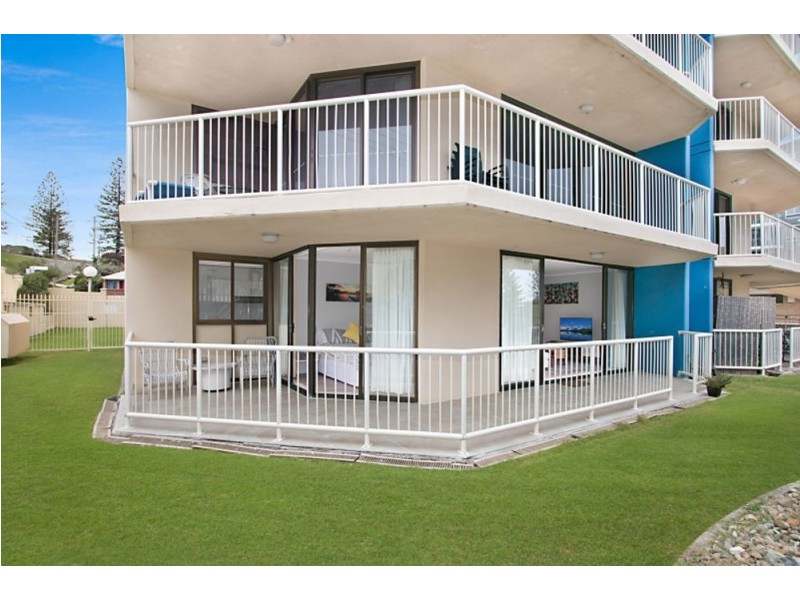 4/3 Eden Avenue, Rainbow Bay QLD 4225