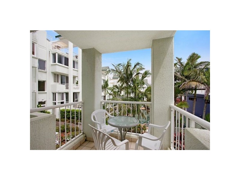 24/243 Boundary Street, Rainbow Bay QLD 4225