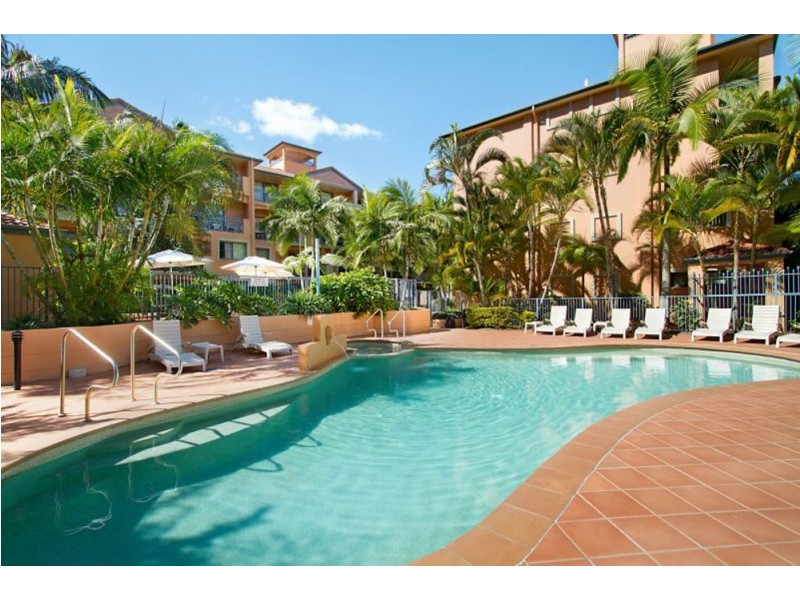 8/5 Hill Street, Coolangatta QLD 4225