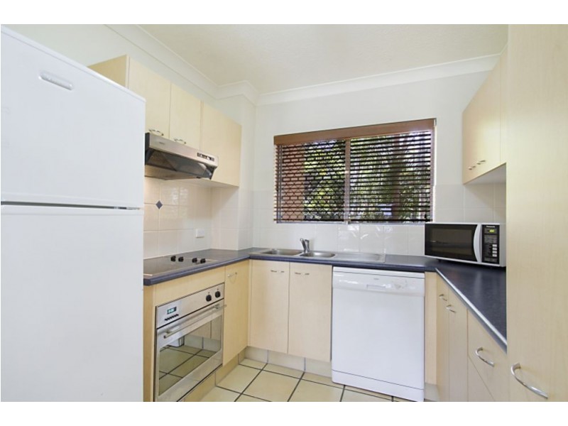 8/5 Hill Street, Coolangatta QLD 4225