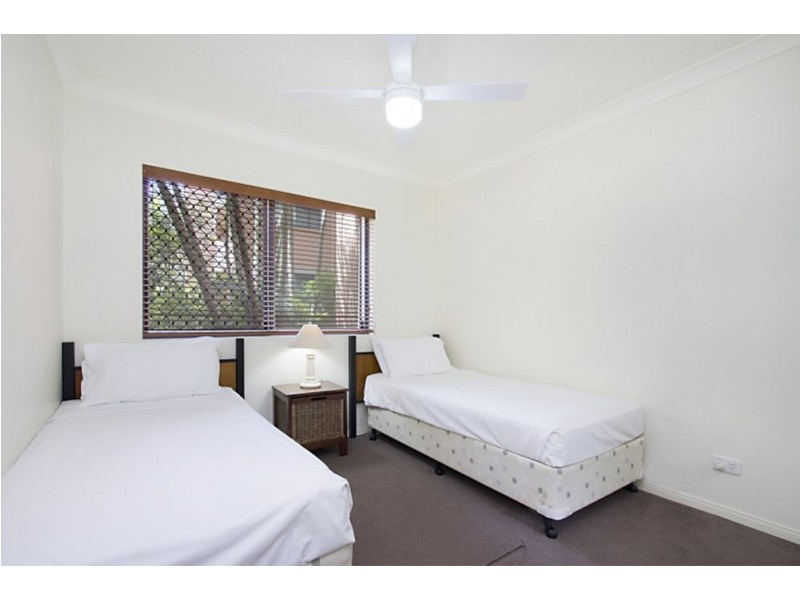 8/5 Hill Street, Coolangatta QLD 4225