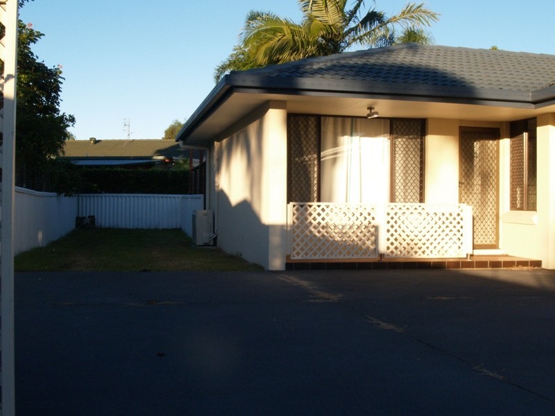 2/26 Riviera Avenue, Tweed Heads West NSW 2485