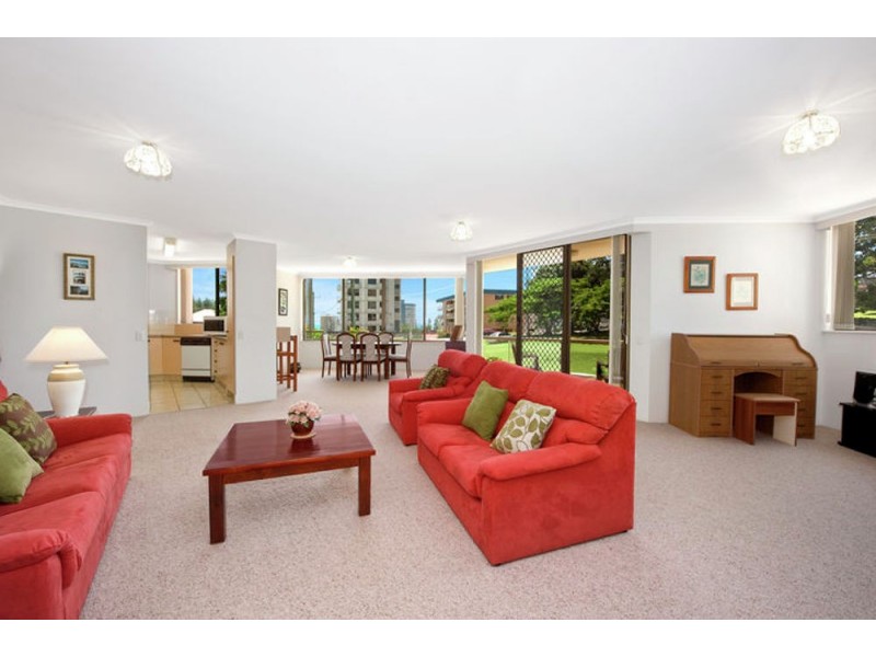 13/3 Eden Street, Rainbow Bay QLD 4225