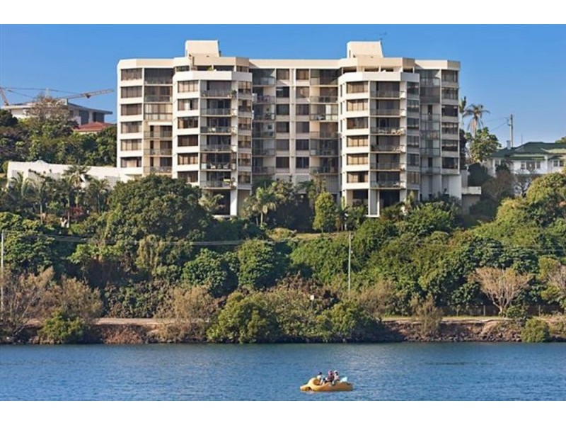 13/3 Eden Street, Rainbow Bay QLD 4225