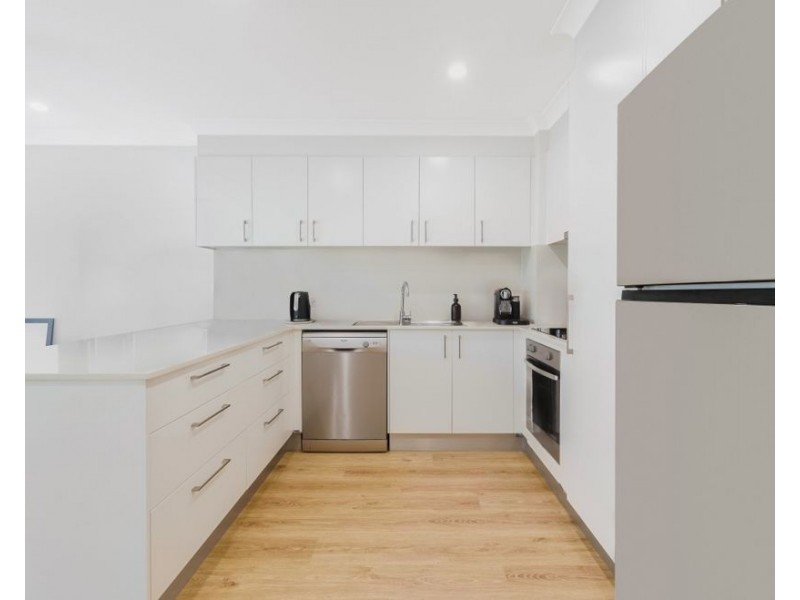 2/54 Coolangatta Road, Coolangatta QLD 4225