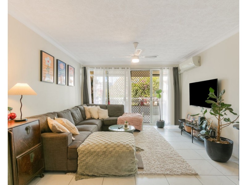2/54 Dutton Street, Coolangatta QLD 4225