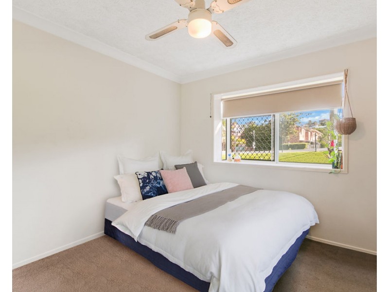 2/54 Dutton Street, Coolangatta QLD 4225