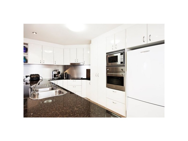 4/3 Johnston Street, Bilinga QLD 4225