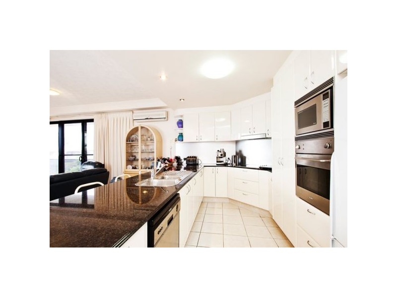 4/3 Johnston Street, Bilinga QLD 4225