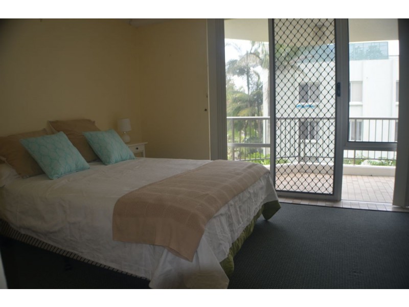 201/255 Boundary Street, Rainbow Bay QLD 4225