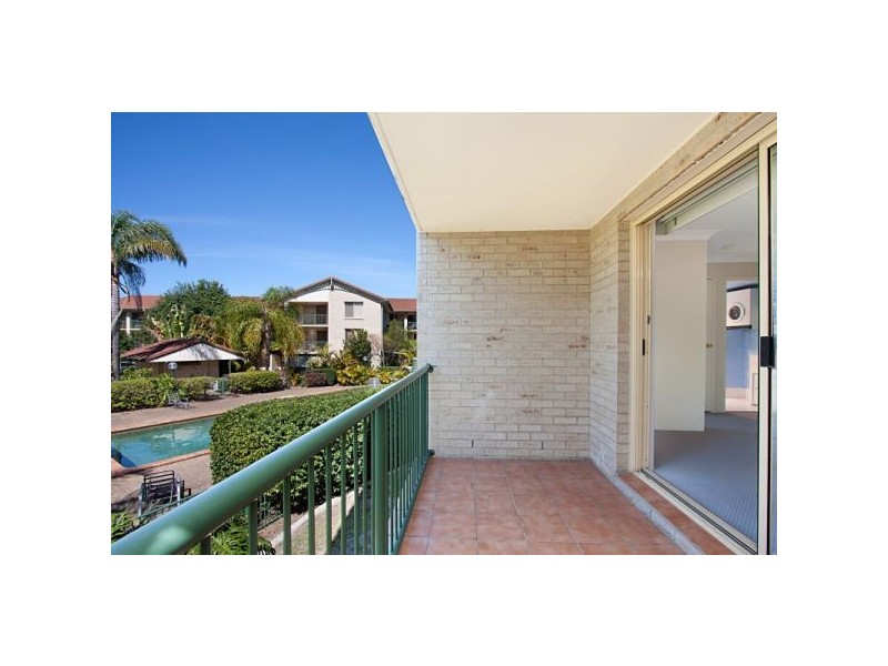 42/22 Binya Avenue, ‘Ocean Breeze’, Kirra QLD 4225