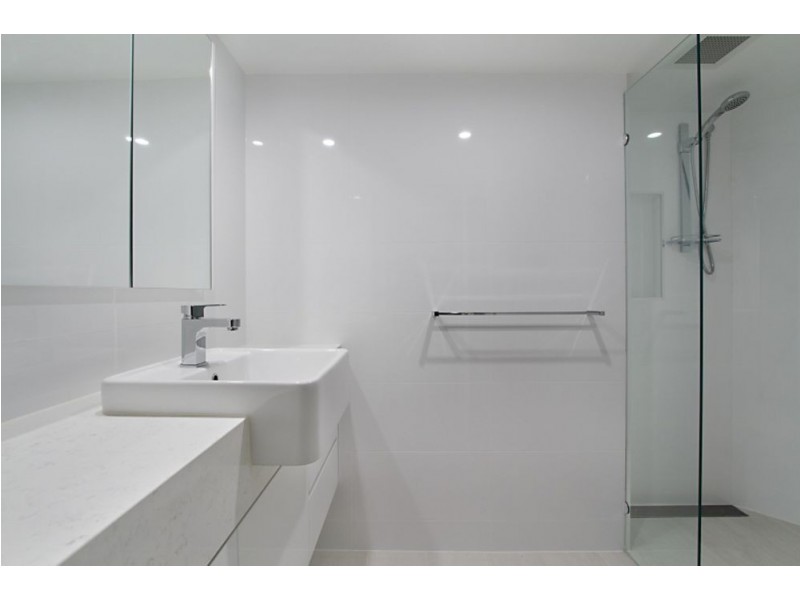 GE/828 ”The Rocks Resort”, Pacific Parade, Currumbin QLD 4223