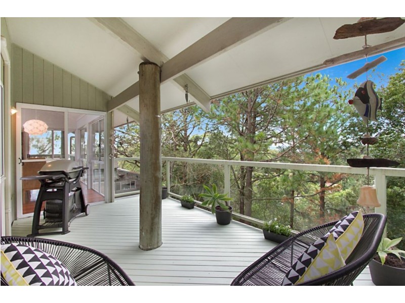 6 Bob Barnard Drive, Tugun QLD 4224