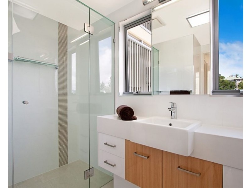 6/16-18 Eden Avenue “MAILI”, Coolangatta QLD 4225