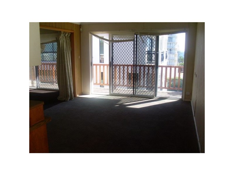 1 23 Petrie Street, Coolangatta QLD 4225