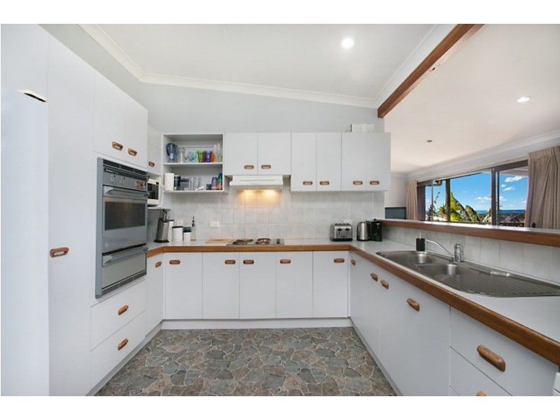 27 Old Ferry Road, Banora Point NSW 2486