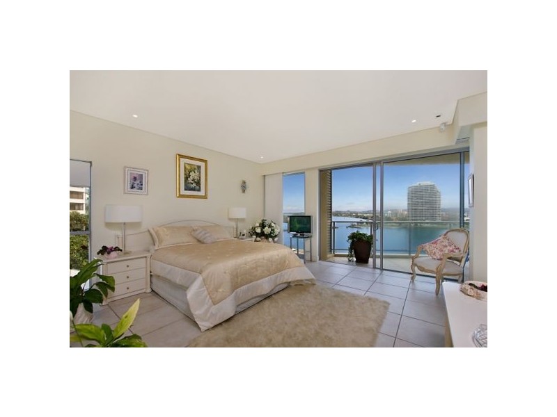 4/3 Hill st, Rainbow Bay QLD 4225