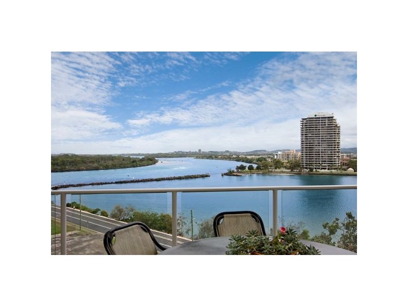 4/3 Hill st, Rainbow Bay QLD 4225