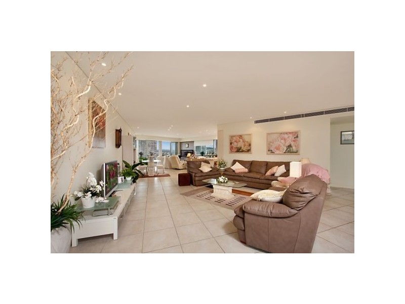 4/3 Hill st, Rainbow Bay QLD 4225