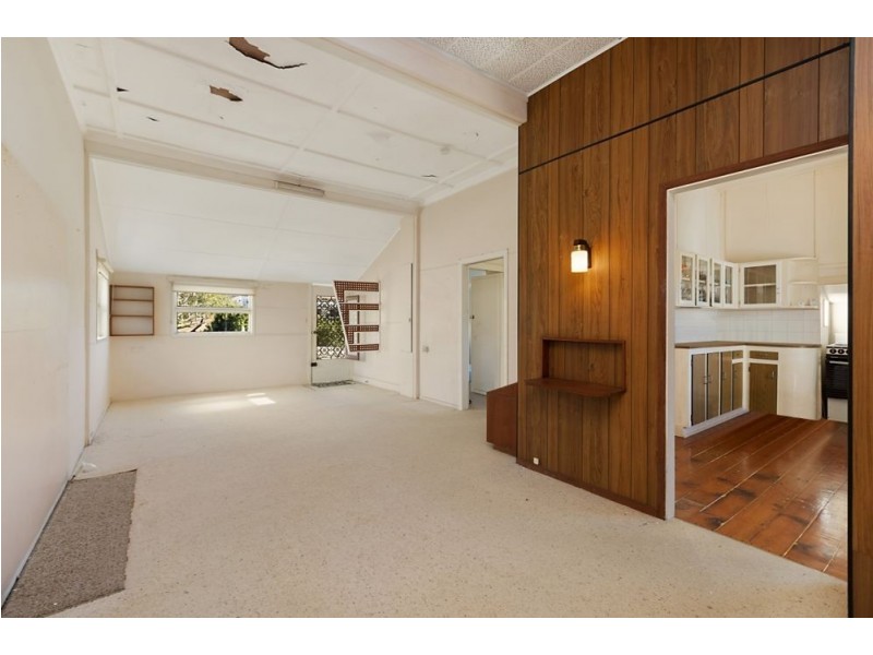 84 McLean St, Coolangatta QLD 4225