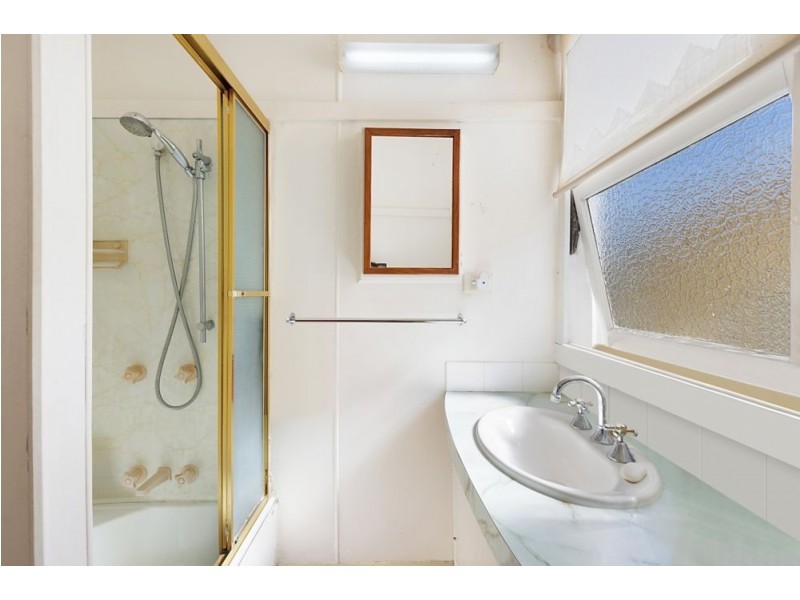 84 McLean St, Coolangatta QLD 4225