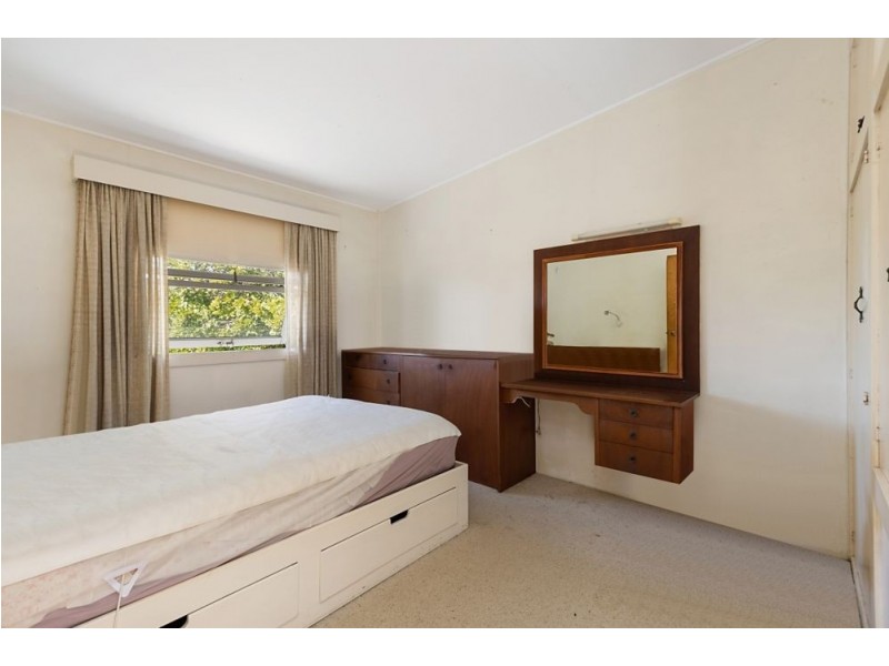 84 McLean St, Coolangatta QLD 4225