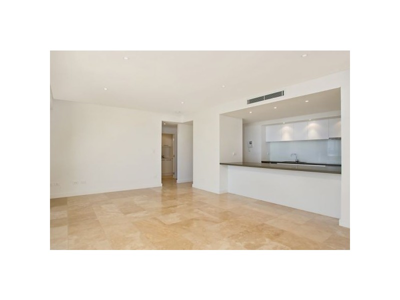 2/2-4 Boundary Lane, Rainbow Bay QLD 4225