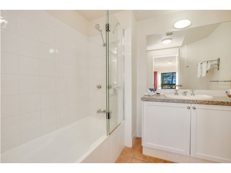 101-103/99 Griffith Street, Coolangatta QLD 4225