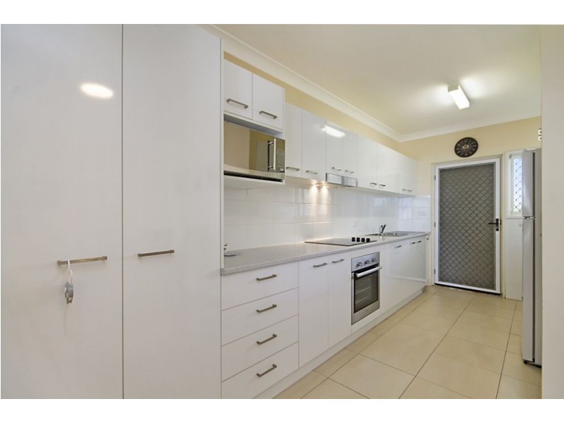 12/206 Pacific Parade, Bilinga QLD 4225
