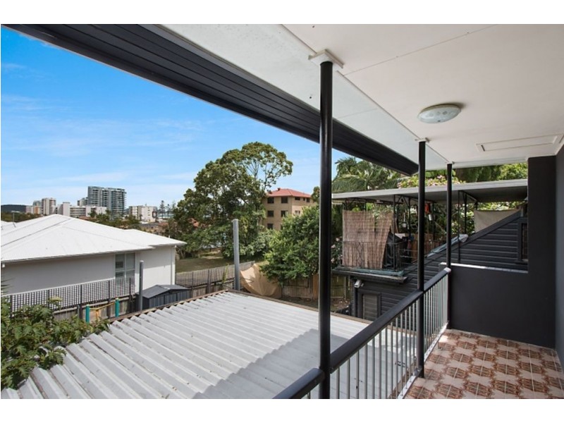 21 Rutledge Street, Coolangatta QLD 4225