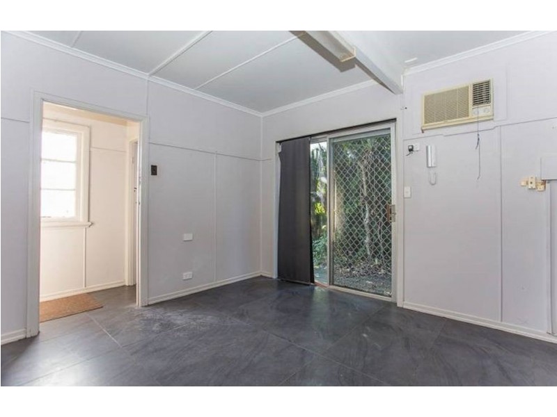 21 Rutledge Street, Coolangatta QLD 4225