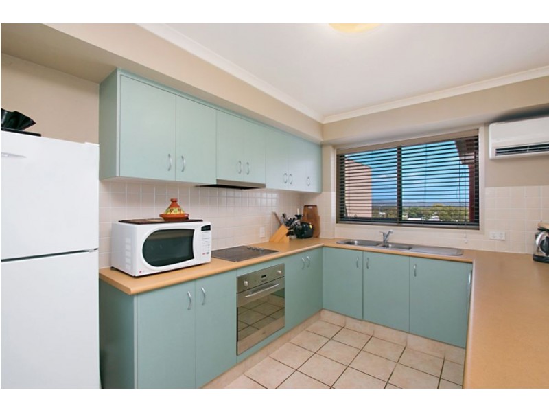 11/7-9 Stapylton Street, Coolangatta QLD 4225