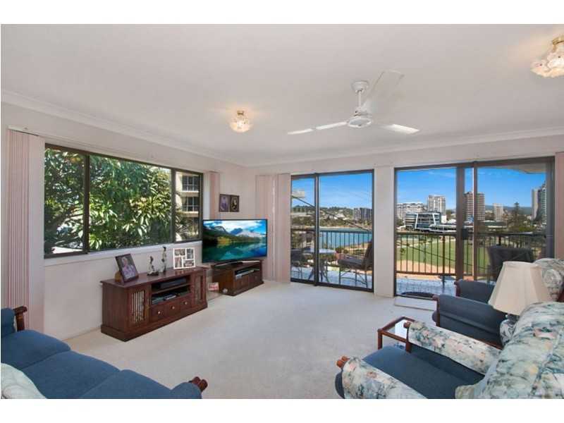 4/26 Hill Street, Rainbow Bay QLD 4225