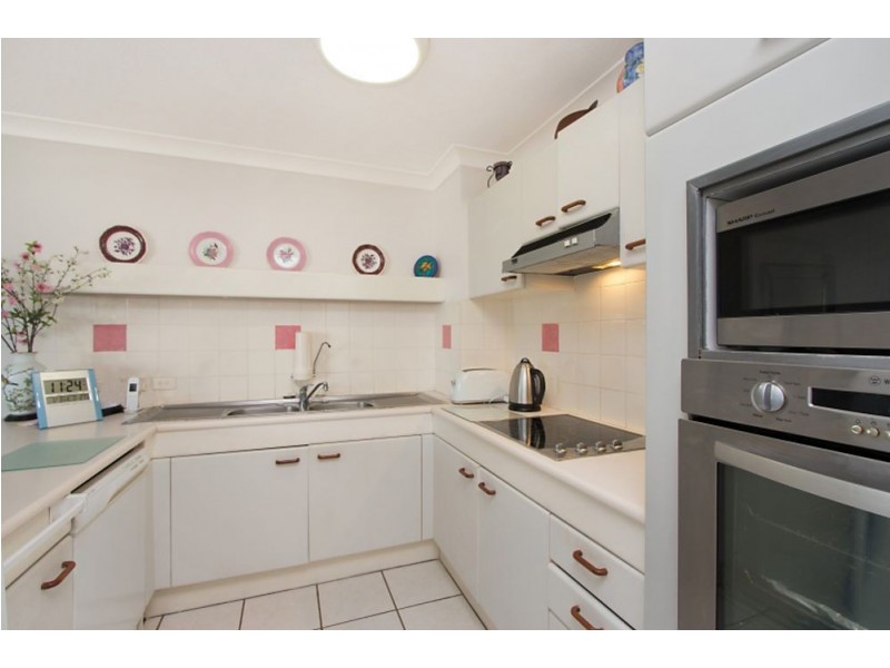 4/26 Hill Street, Rainbow Bay QLD 4225