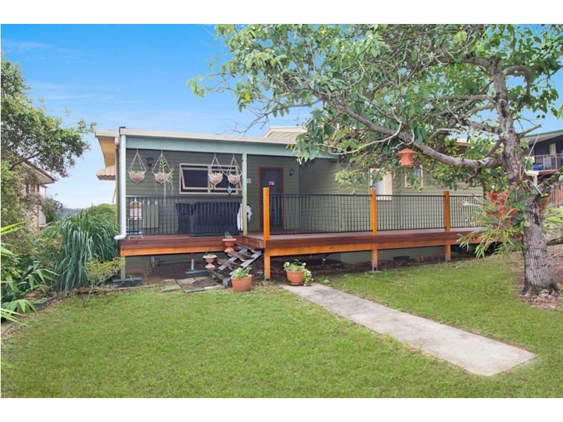 2 Lakeview Parade, Tweed Heads South NSW 2486