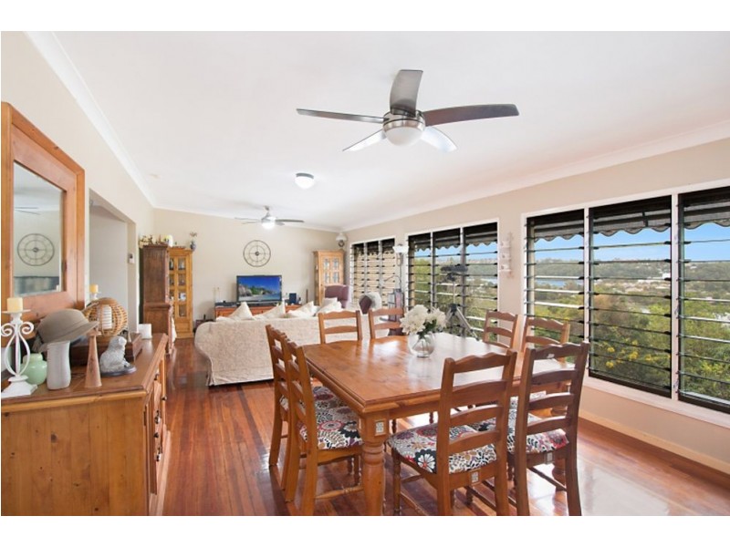 2 Lakeview Parade, Tweed Heads South NSW 2486