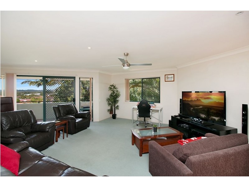 27 Admiral Crescent, Tugun QLD 4224