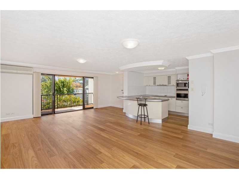 9/72 Dutton Street, Coolangatta QLD 4225