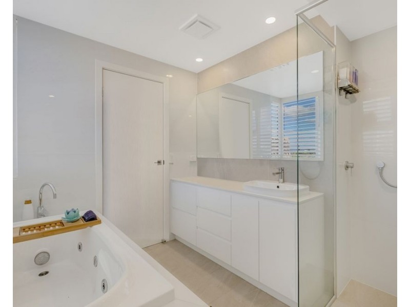 902/215 Boundary Street, Coolangatta QLD 4225