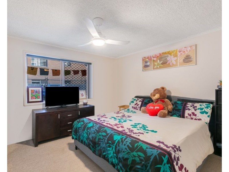 2/16 Coyne Street, Coolangatta QLD 4225