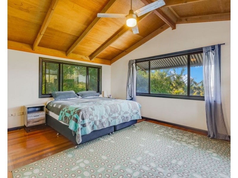 20 Bushland Drive, Banora Point NSW 2486