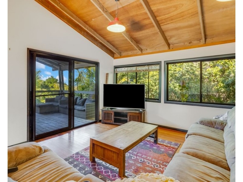 20 Bushland Drive, Banora Point NSW 2486