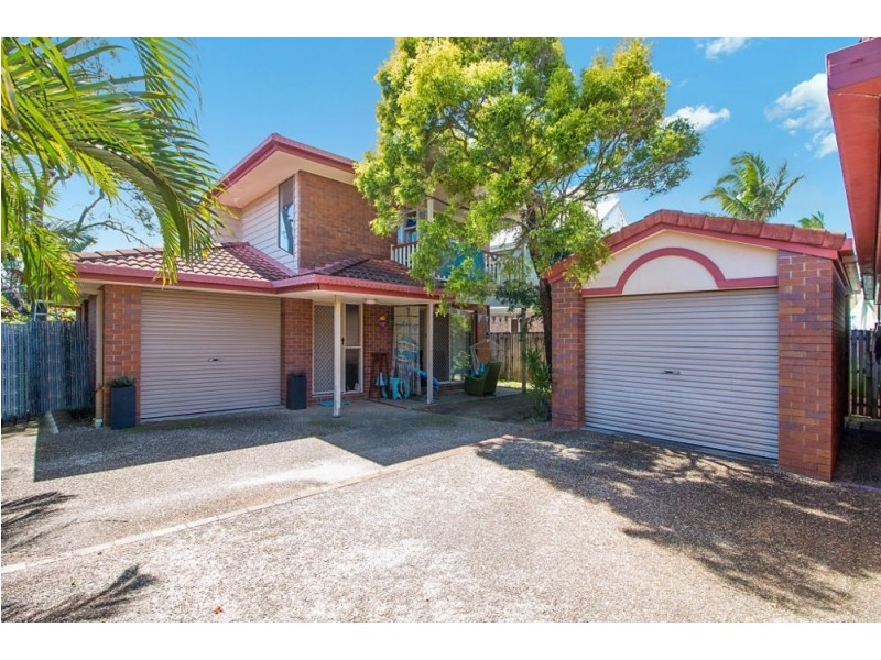 1 and 2/29 Fifth Avenue, Palm Beach QLD 4221