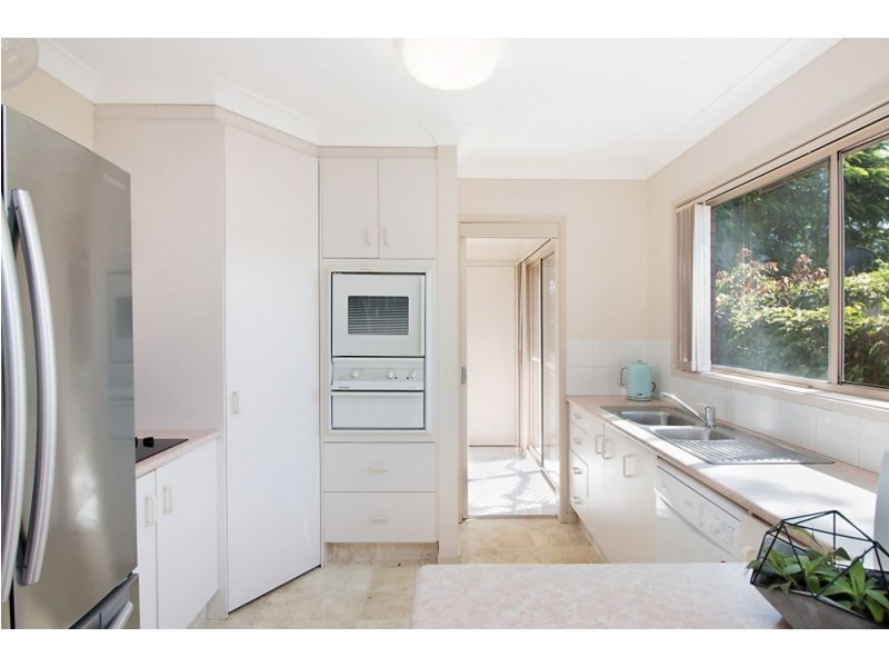 1 and 2/29 Fifth Avenue, Palm Beach QLD 4221