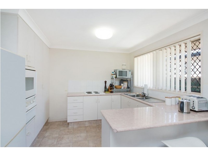 1 and 2/29 Fifth Avenue, Palm Beach QLD 4221