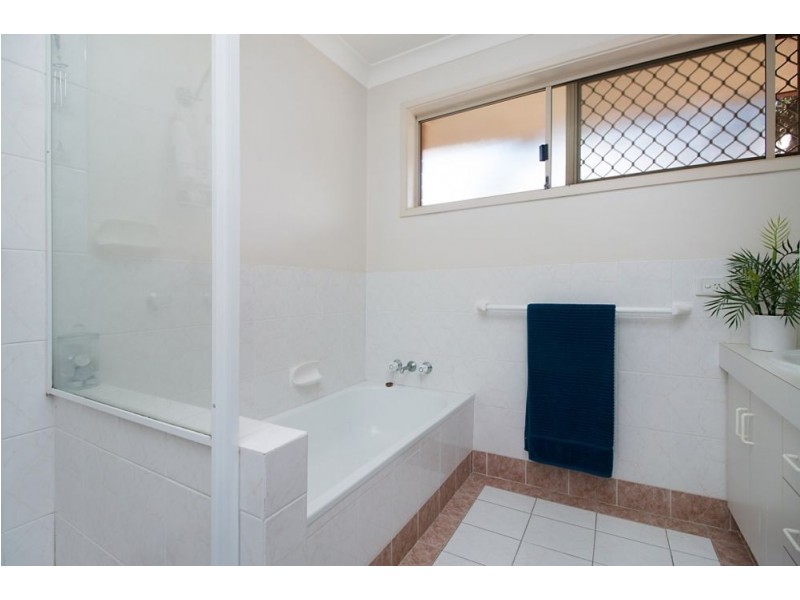 1 and 2/29 Fifth Avenue, Palm Beach QLD 4221